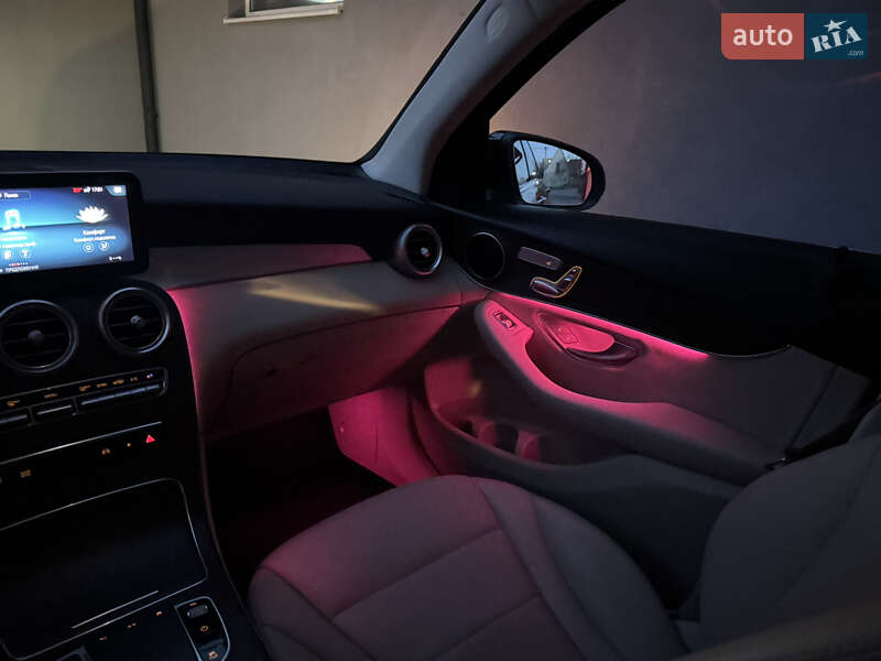 Позашляховик / Кросовер Mercedes-Benz GLC-Class 2020 в Луцьку