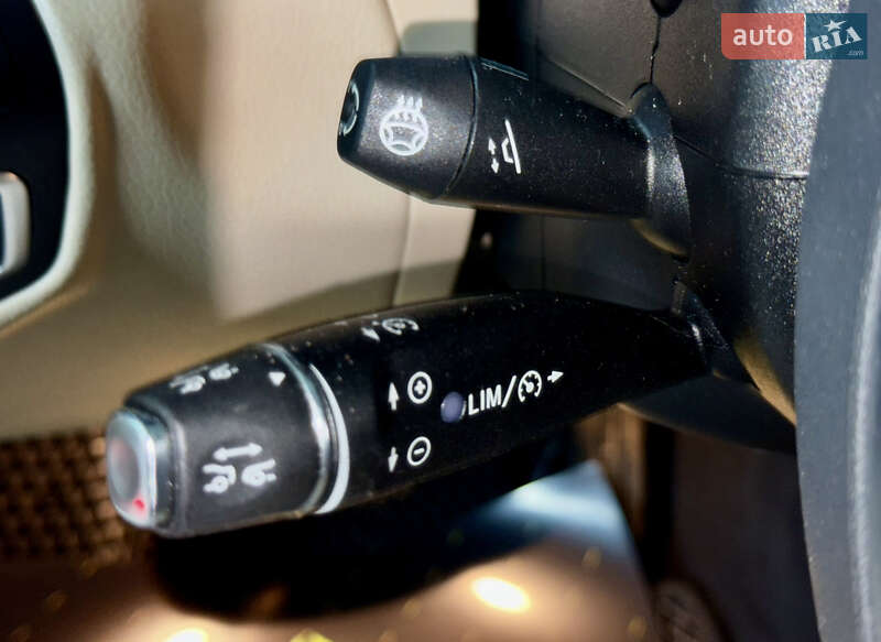Внедорожник / Кроссовер Mercedes-Benz GLC-Class 2017 в Киеве фото 10 Внедорожник / Кроссовер Mercedes-Benz GLC-Class 2017 в Киеве