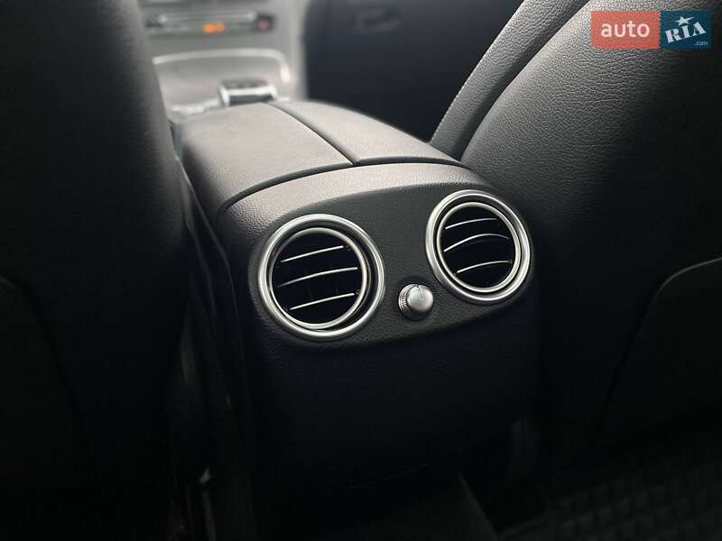 Внедорожник / Кроссовер Mercedes-Benz GLC-Class 2018 в Киеве