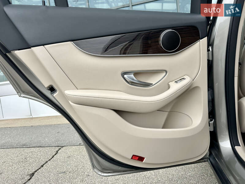 Позашляховик / Кросовер Mercedes-Benz GLC-Class 2020 в Києві фото 37 Позашляховик / Кросовер Mercedes-Benz GLC-Class 2020 в Києві