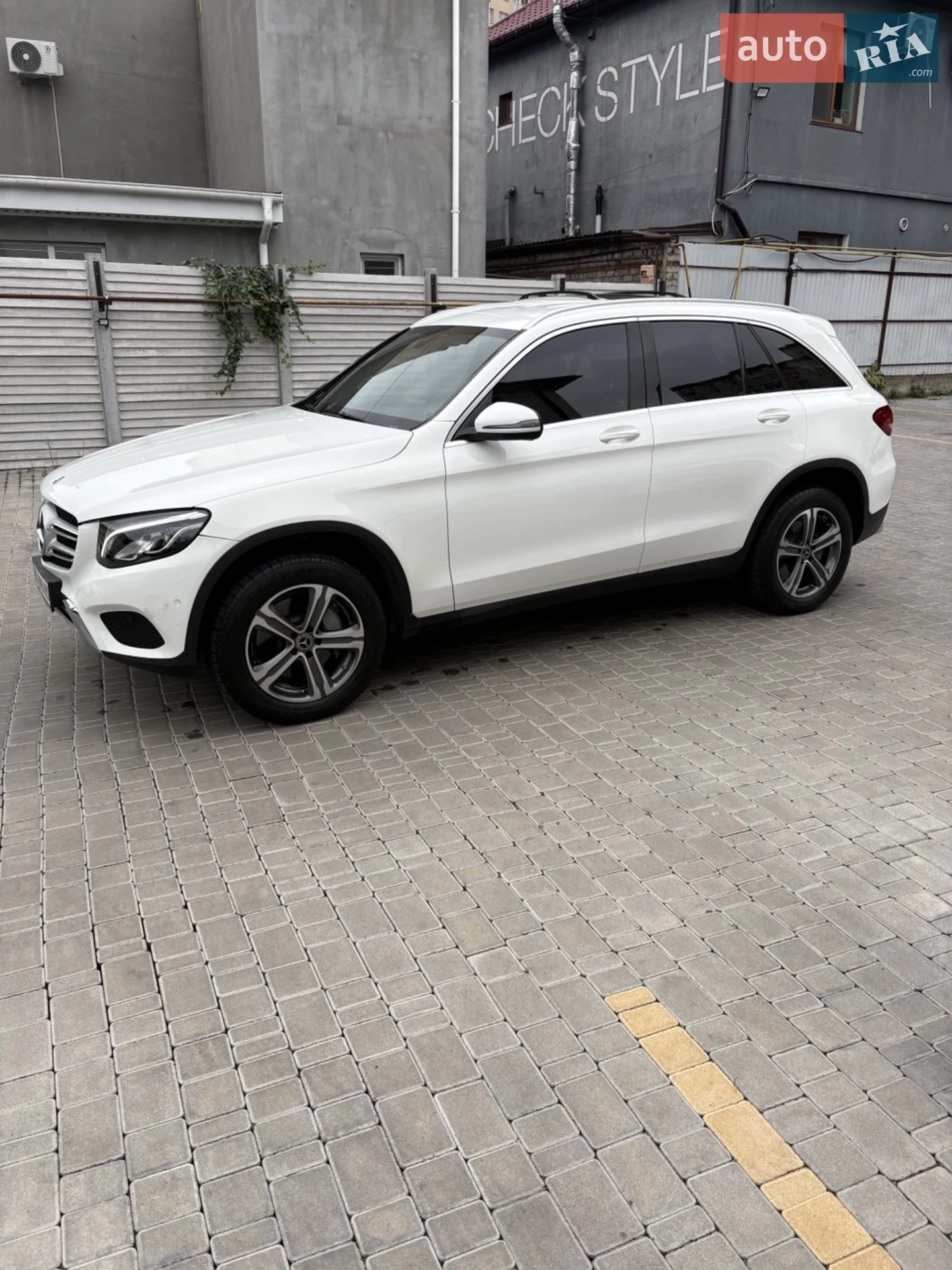 2017 Mercedes-Benz GLC - мініатюра 5