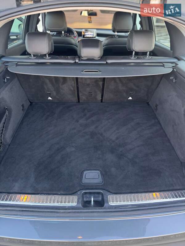 Позашляховик / Кросовер Mercedes-Benz GLC-Class 2018 в Новояворівську