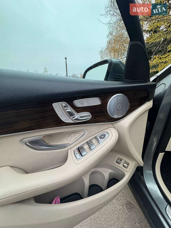 Внедорожник / Кроссовер Mercedes-Benz GLC-Class 2019 в Яготине