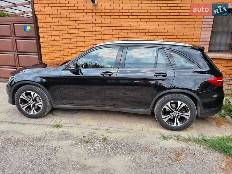 Позашляховик / Кросовер Mercedes-Benz GLC-Class 2017 в Харкові