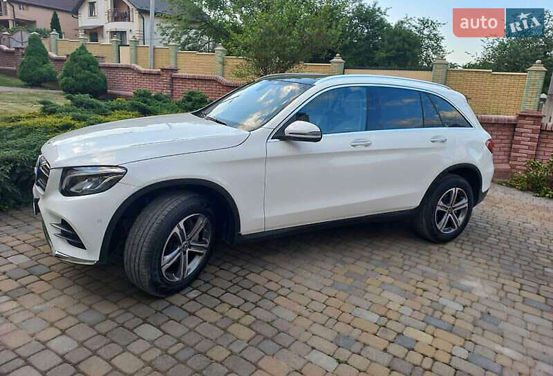 Внедорожник / Кроссовер Mercedes-Benz GLC-Class 2017 в Киеве