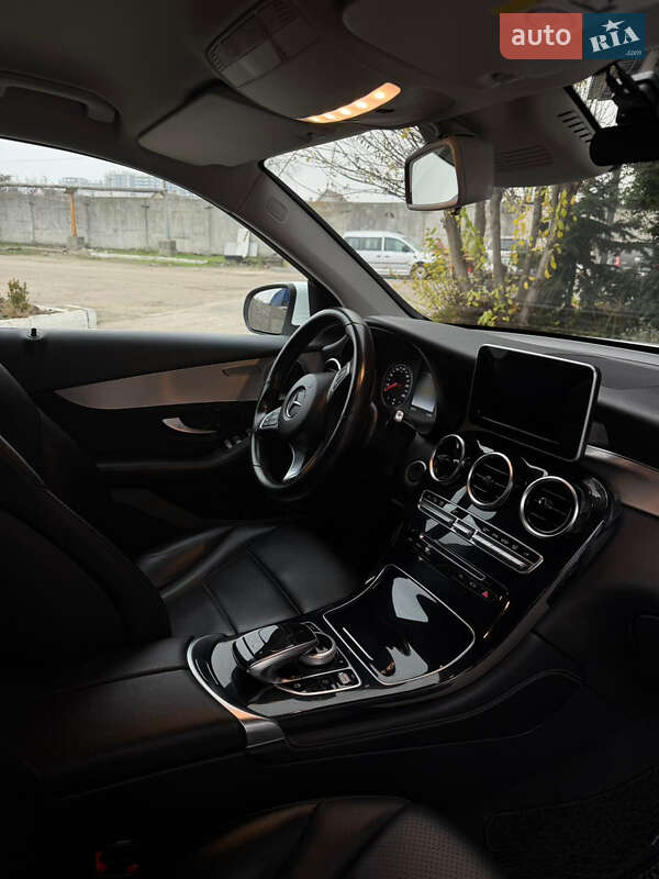 Внедорожник / Кроссовер Mercedes-Benz GLC-Class 2017 в Запорожье фото 7 Внедорожник / Кроссовер Mercedes-Benz GLC-Class 2017 в Запорожье