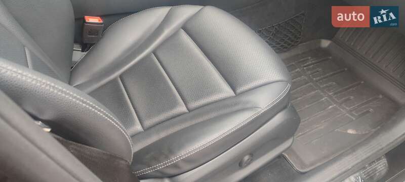 Внедорожник / Кроссовер Mercedes-Benz GLC-Class 2019 в Киеве