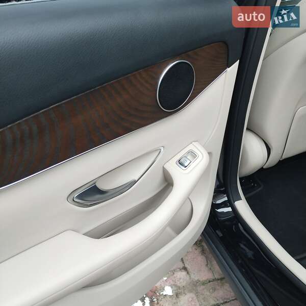 Внедорожник / Кроссовер Mercedes-Benz GLC-Class 2018 в Киеве