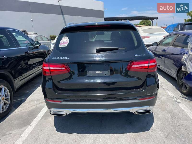 Внедорожник / Кроссовер Mercedes-Benz GLC-Class 2018 в Киеве