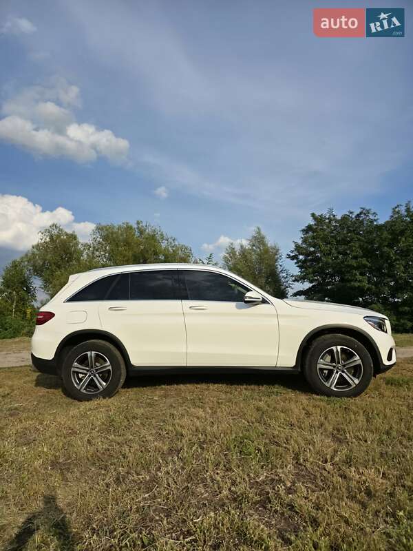 Внедорожник / Кроссовер Mercedes-Benz GLC-Class 2019 в Киеве