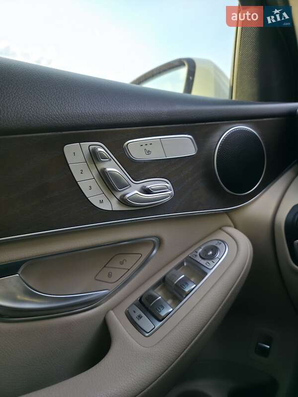 Внедорожник / Кроссовер Mercedes-Benz GLC-Class 2019 в Киеве