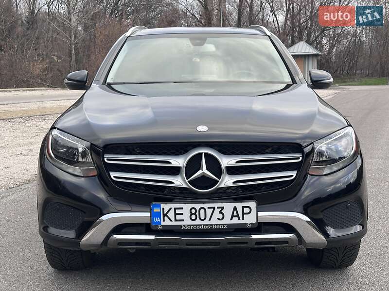 Позашляховик / Кросовер Mercedes-Benz GLC-Class 2015 в Дніпрі фото 3 Позашляховик / Кросовер Mercedes-Benz GLC-Class 2015 в Дніпрі