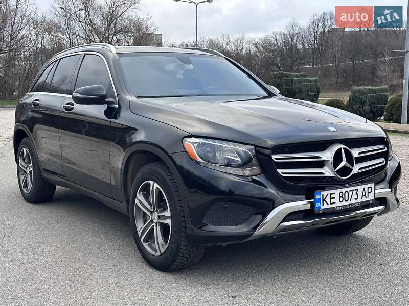 Позашляховик / Кросовер Mercedes-Benz GLC-Class 2015 в Дніпрі фото 4 Позашляховик / Кросовер Mercedes-Benz GLC-Class 2015 в Дніпрі
