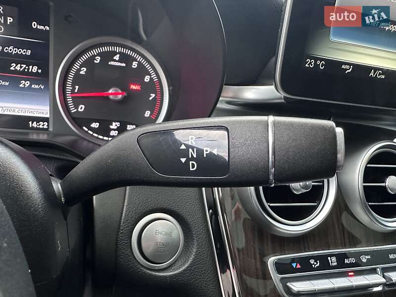 Позашляховик / Кросовер Mercedes-Benz GLC-Class 2015 в Дніпрі фото 34 Позашляховик / Кросовер Mercedes-Benz GLC-Class 2015 в Дніпрі