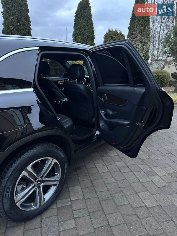 Позашляховик / Кросовер Mercedes-Benz GLC-Class 2019 в Сарнах