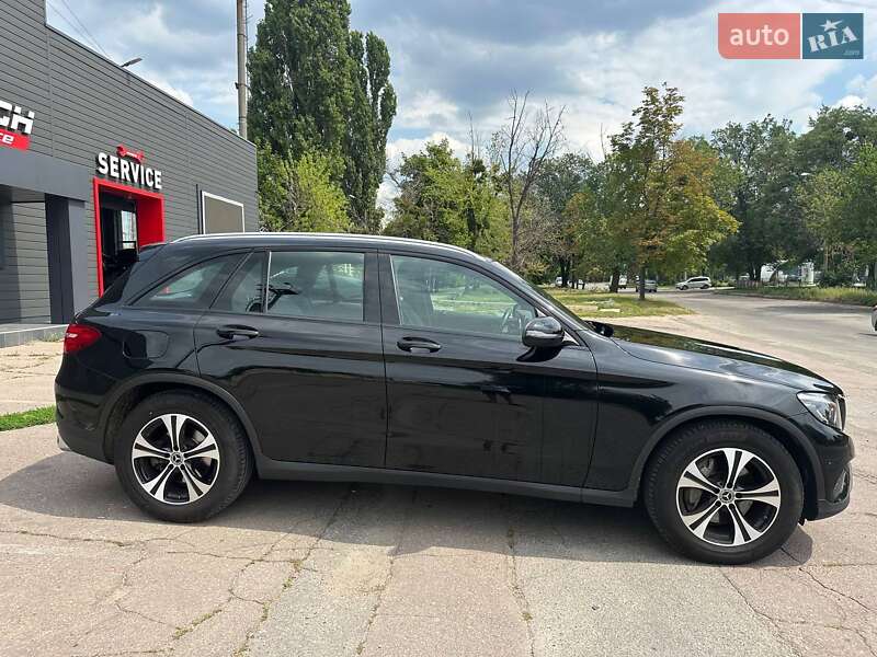 Внедорожник / Кроссовер Mercedes-Benz GLC-Class 2017 в Харькове фото 4 Внедорожник / Кроссовер Mercedes-Benz GLC-Class 2017 в Харькове