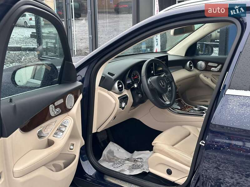 Позашляховик / Кросовер Mercedes-Benz GLC-Class 2016 в Луцьку