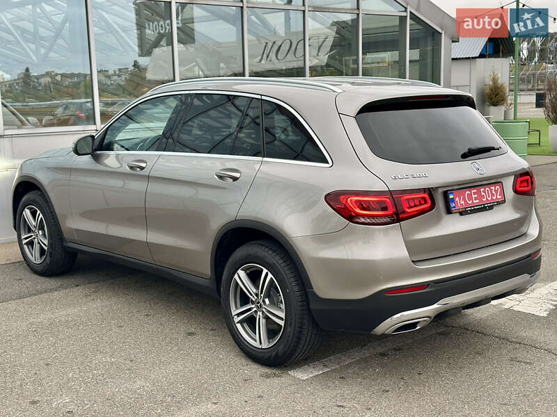Позашляховик / Кросовер Mercedes-Benz GLC-Class 2020 в Києві