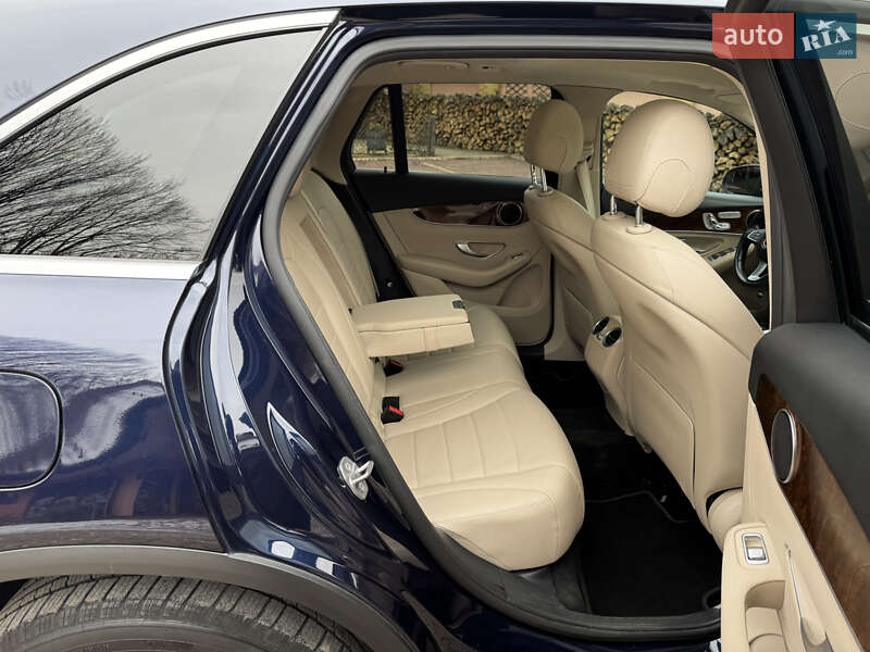 Внедорожник / Кроссовер Mercedes-Benz GLC-Class 2016 в Мукачево