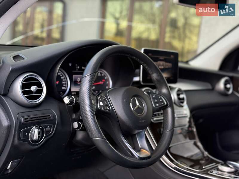 Внедорожник / Кроссовер Mercedes-Benz GLC-Class 2017 в Ивано-Франковске