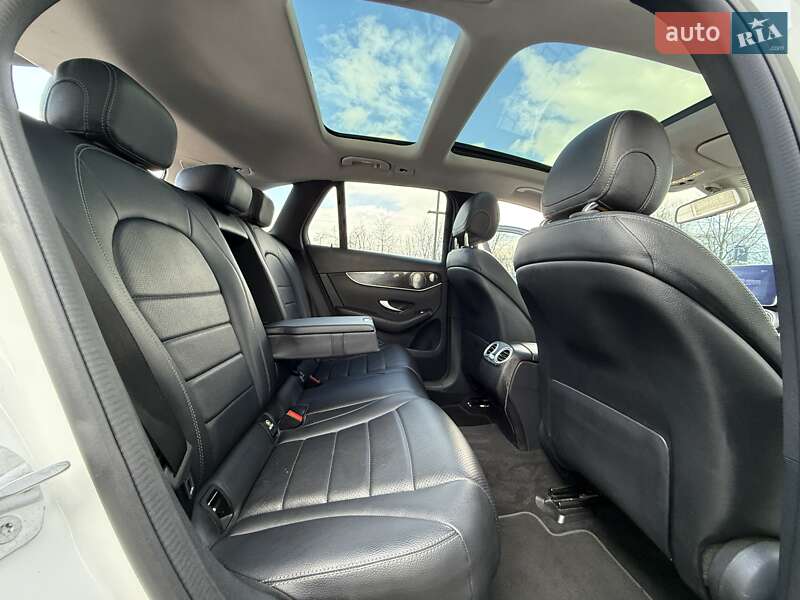 Внедорожник / Кроссовер Mercedes-Benz GLC-Class 2017 в Ивано-Франковске