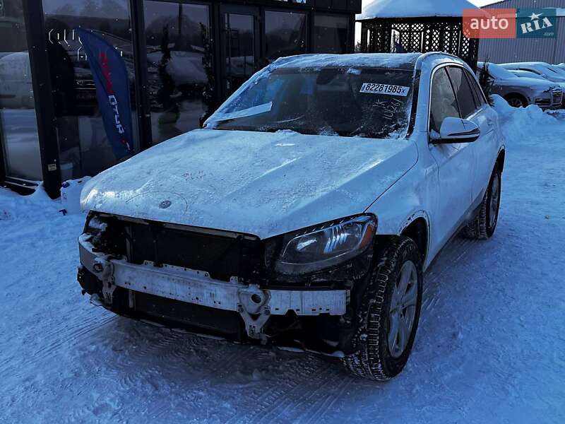 Mercedes-Benz GLC-Class 2016