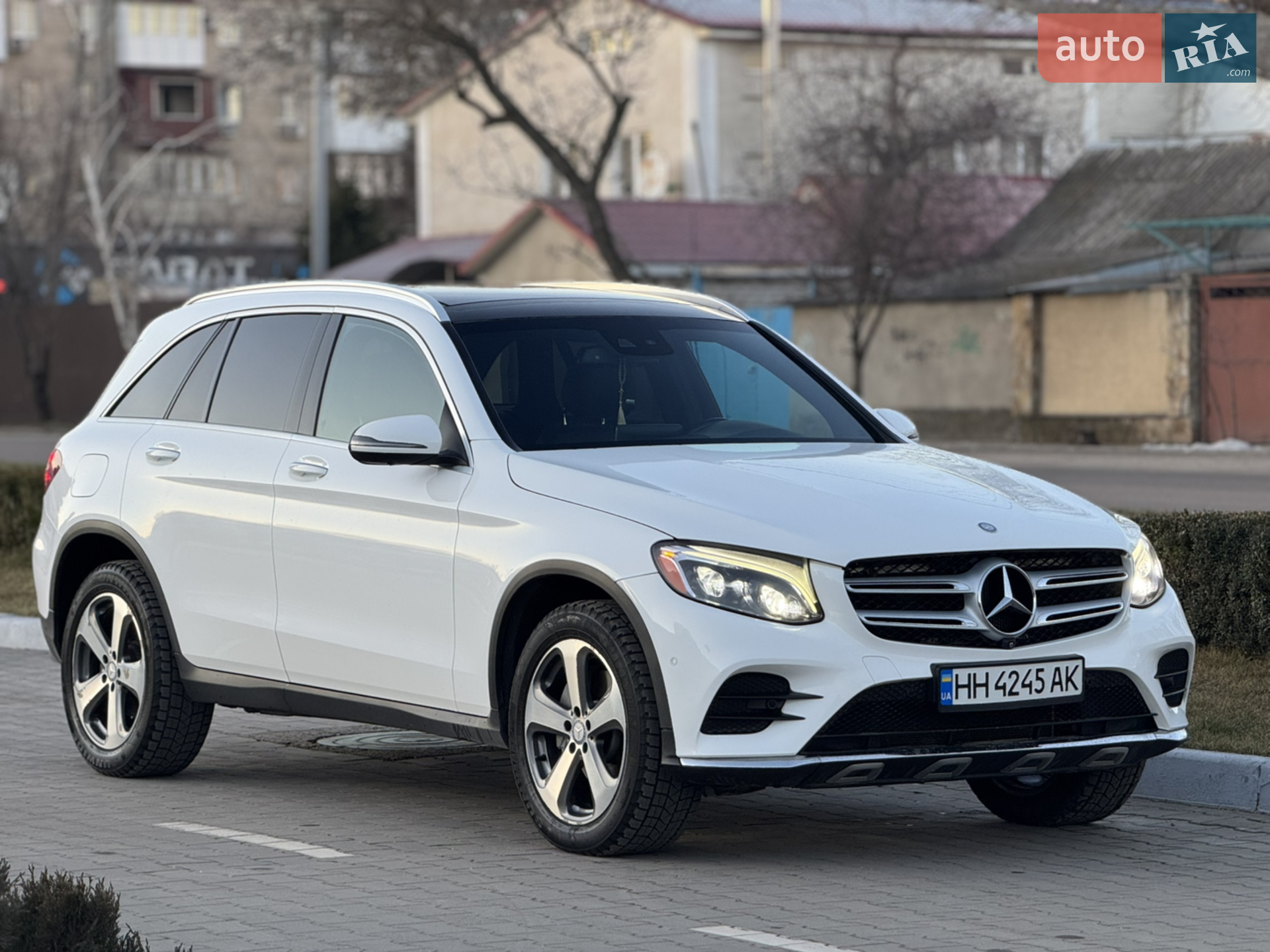 2016 Mercedes-Benz GLC - мініатюра 15