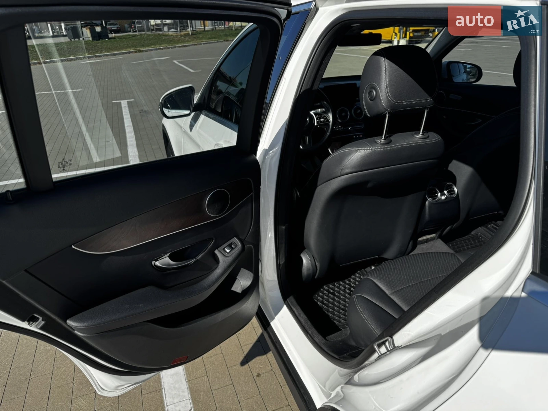 2020 Mercedes-Benz GLC - мініатюра 12