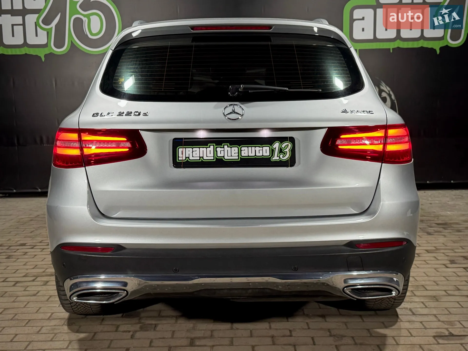 2016 Mercedes-Benz GLC - мініатюра 12