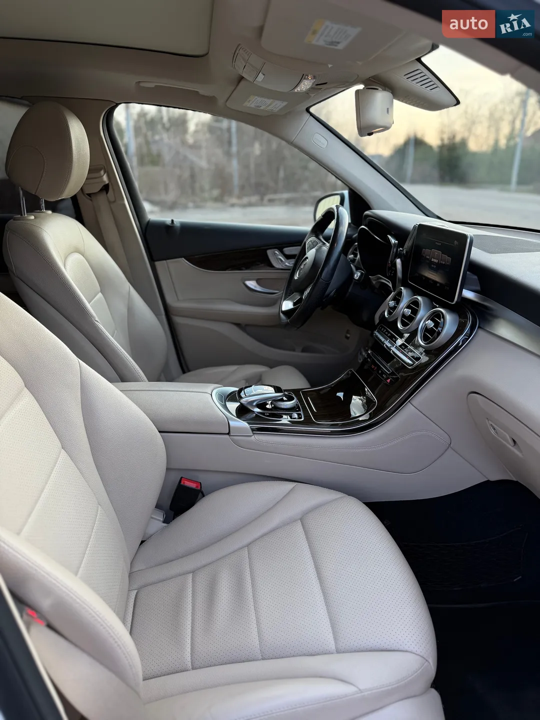 2017 Mercedes-Benz GLC - мініатюра 13