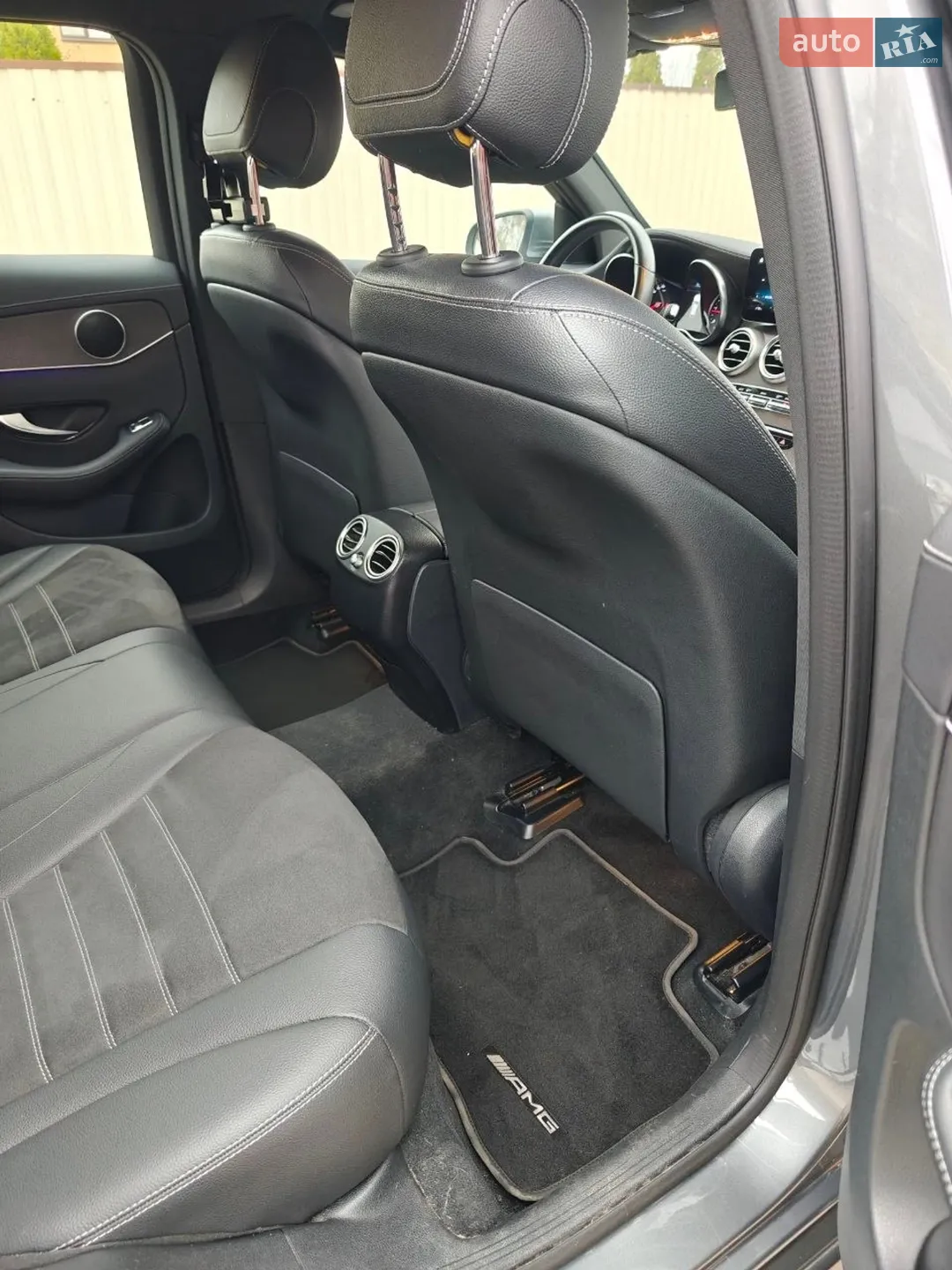 2019 Mercedes-Benz GLC - мініатюра 31