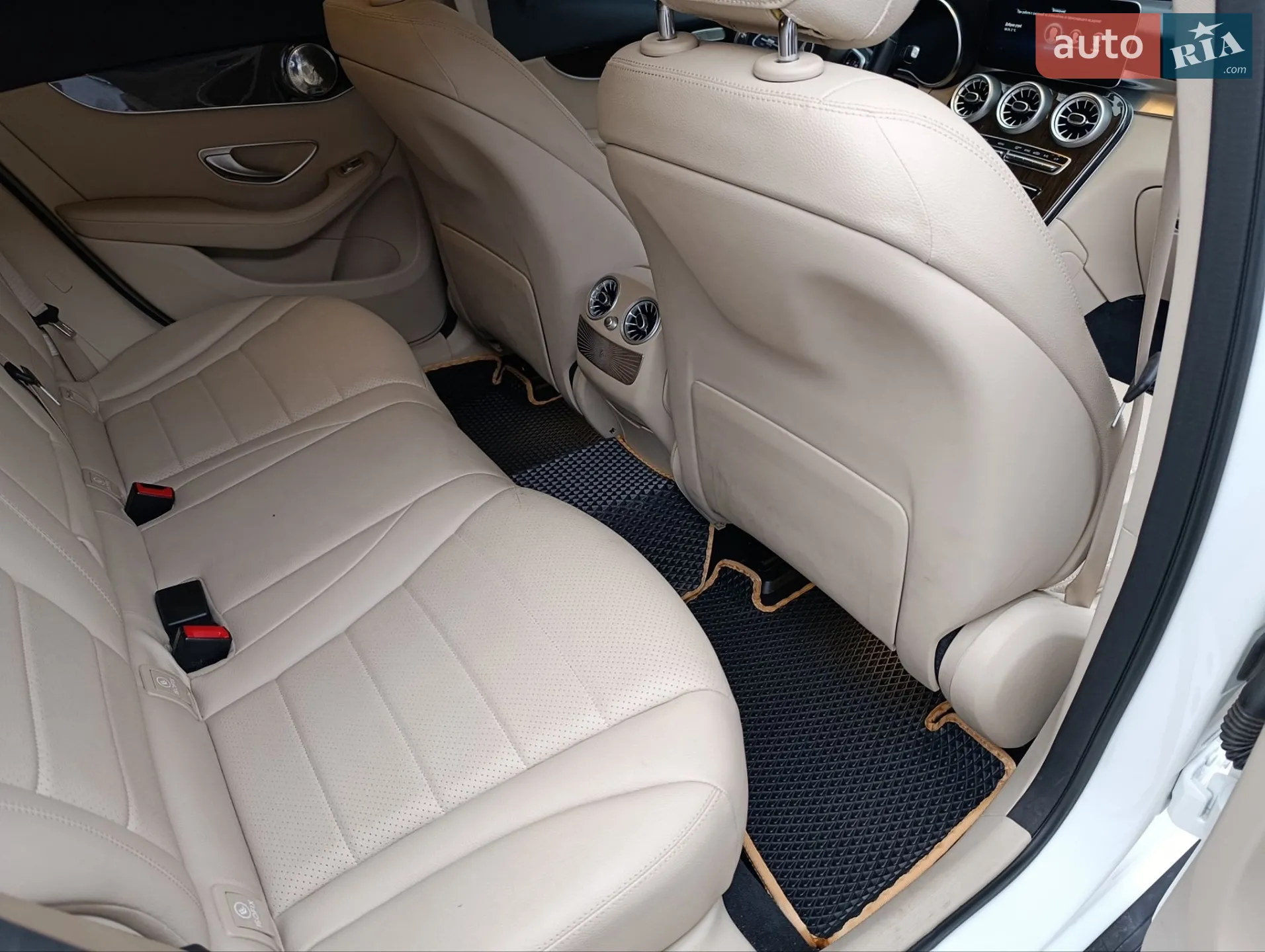 2022 Mercedes-Benz GLC - мініатюра 9