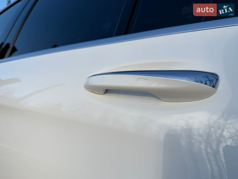 Внедорожник / Кроссовер Mercedes-Benz GLC-Class 2017 в Киеве