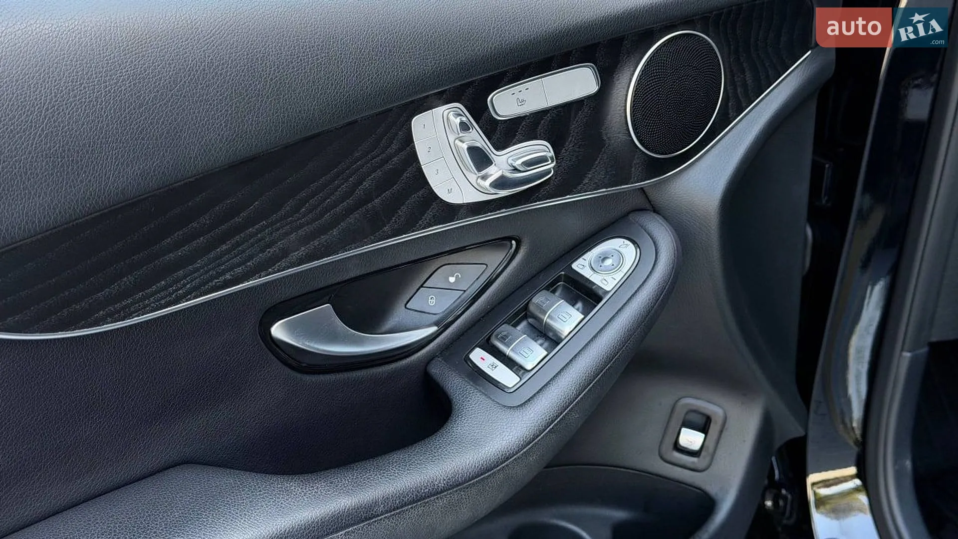2016 Mercedes-Benz GLC - мініатюра 8