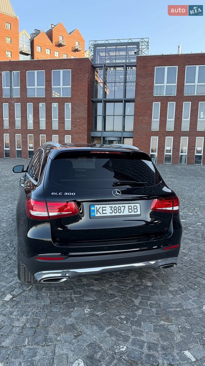 2017 Mercedes-Benz GLC - мініатюра 2