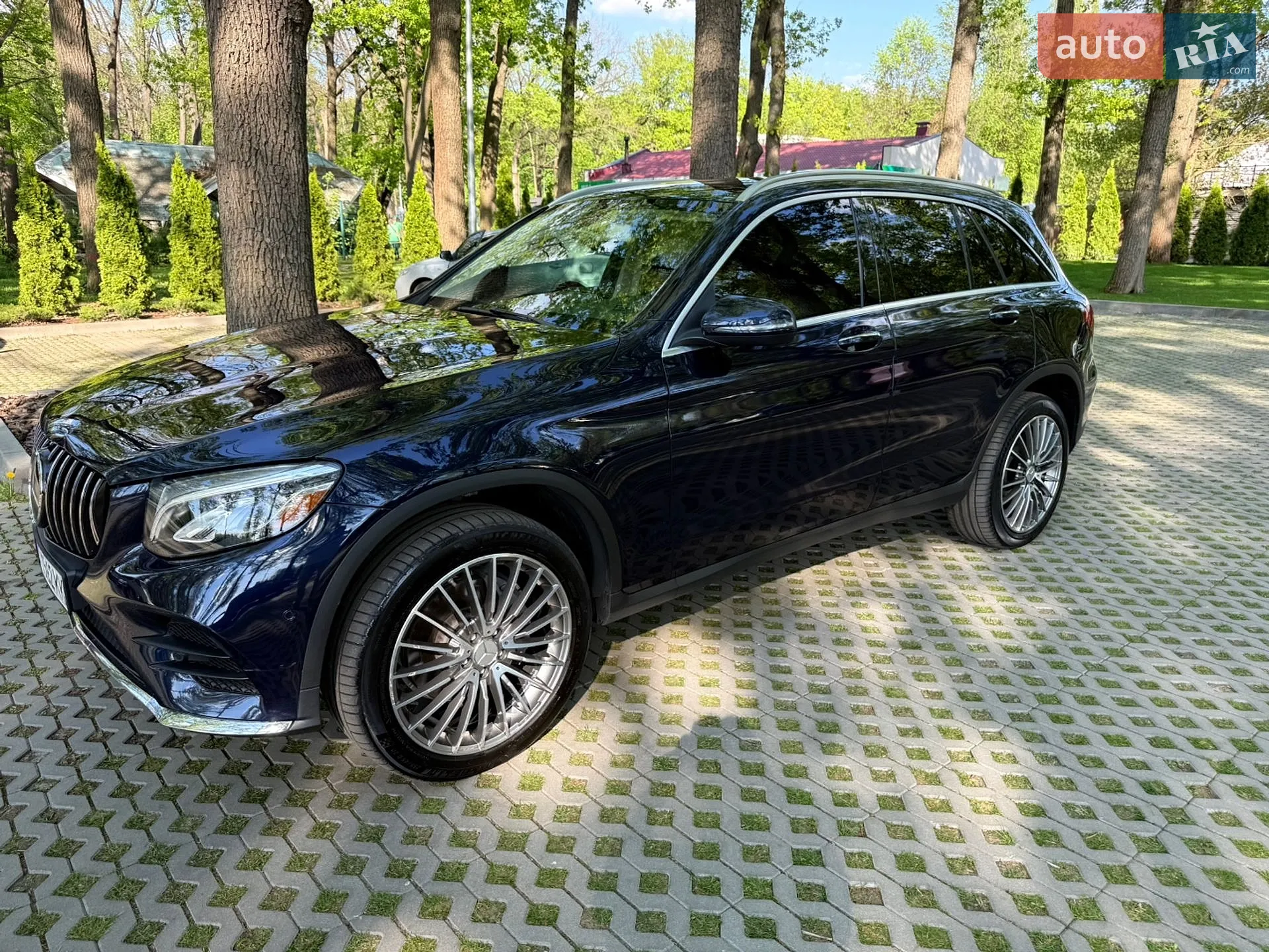 2017 Mercedes-Benz GLC - мініатюра 27
