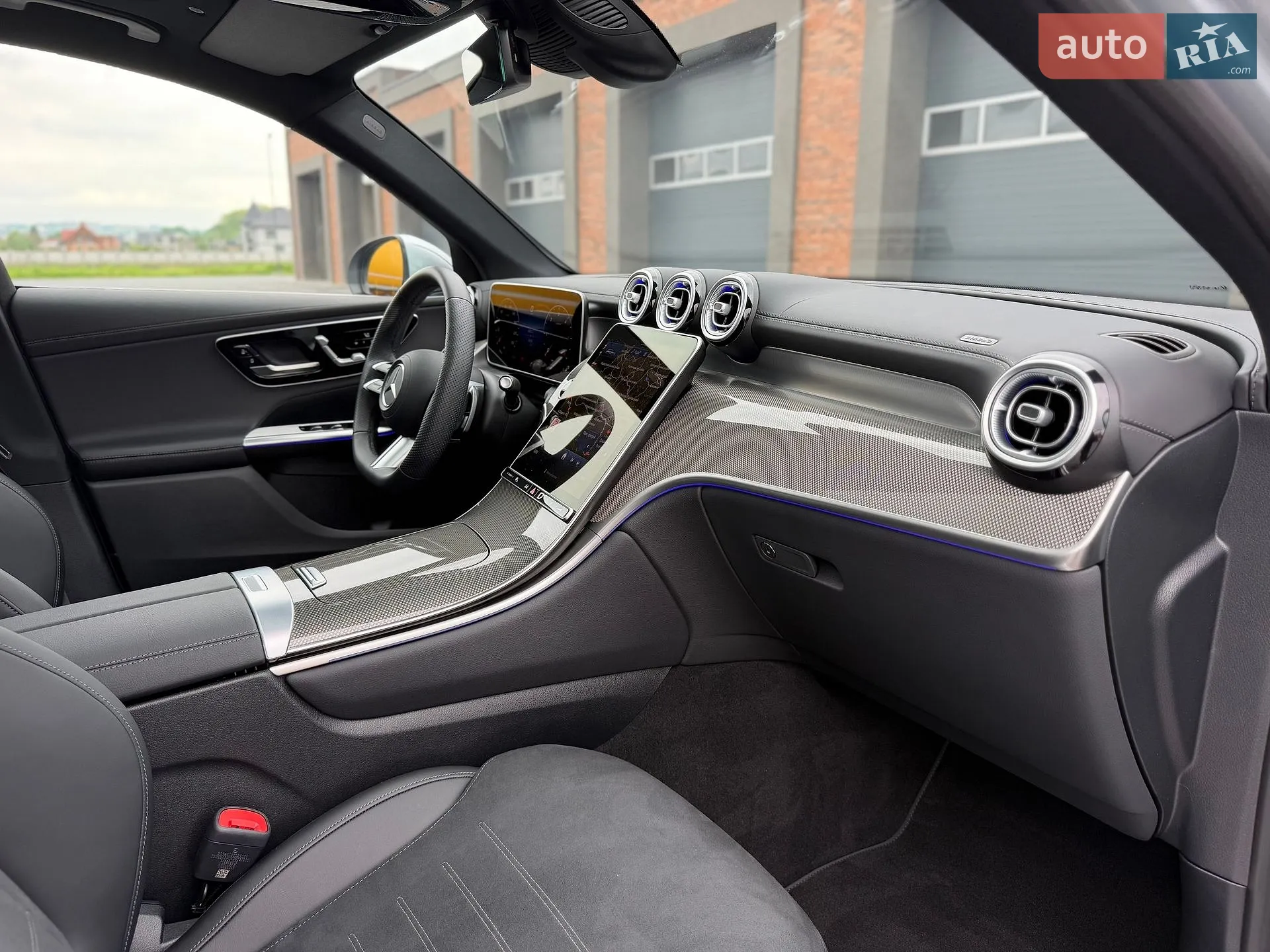 2024 Mercedes-Benz GLC - мініатюра 13