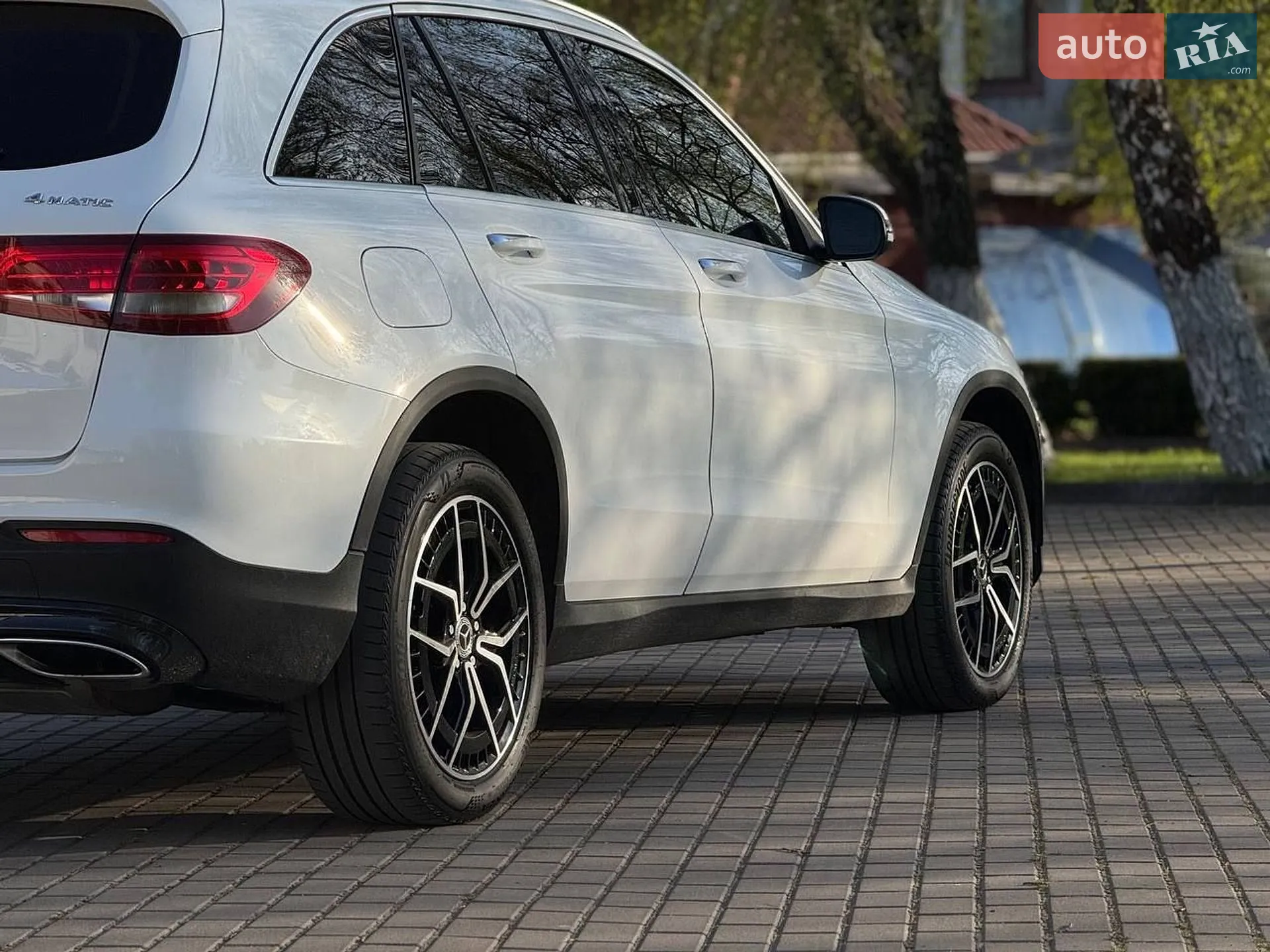 2016 Mercedes-Benz GLC - мініатюра 10