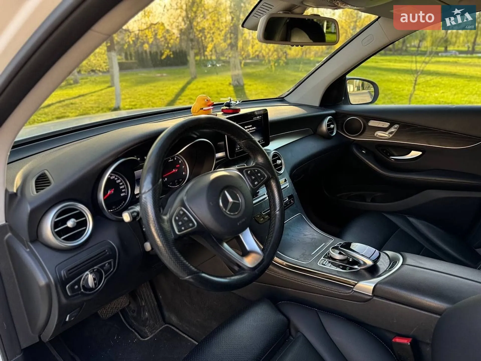 2016 Mercedes-Benz GLC - мініатюра 24