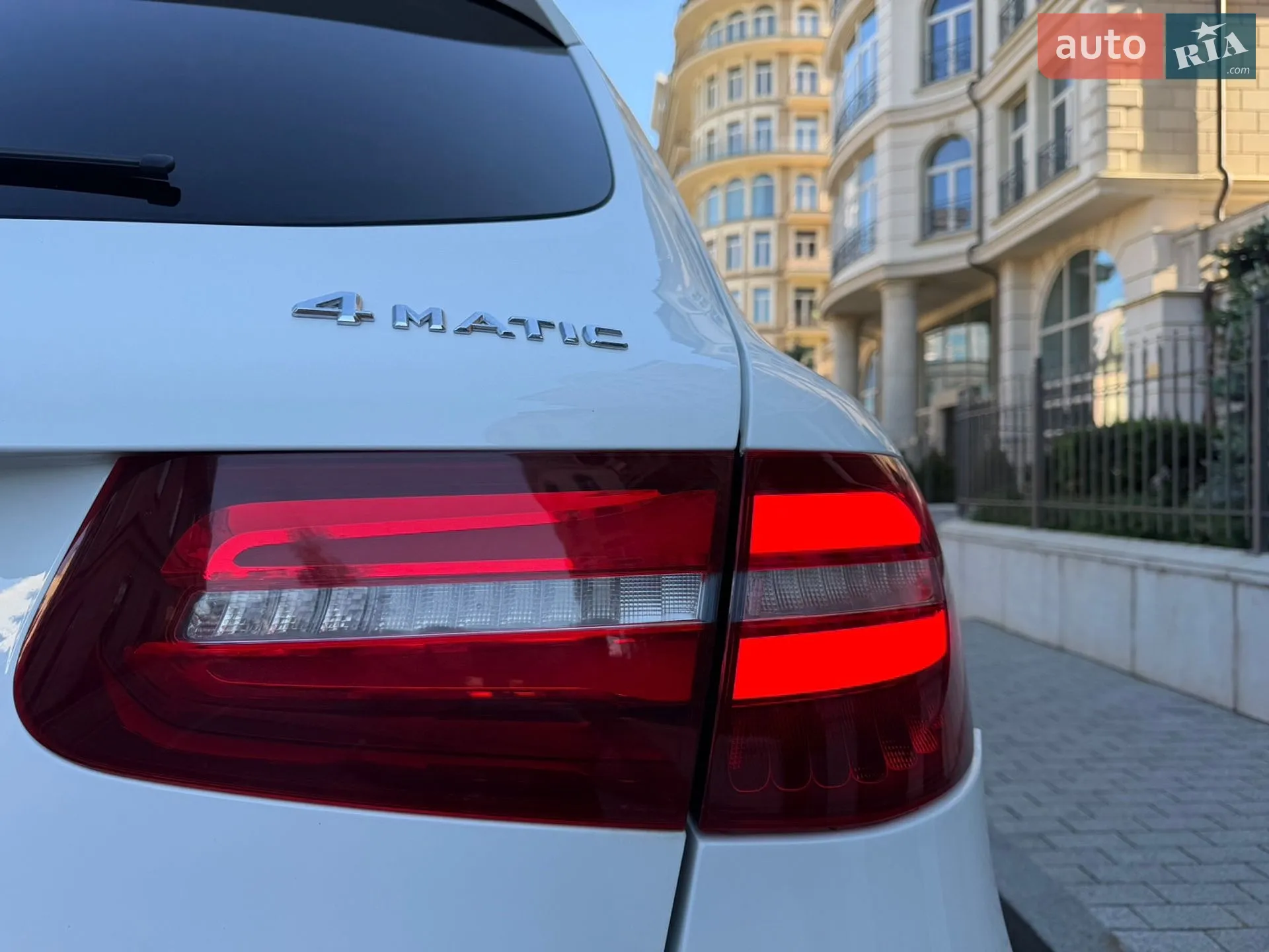 2016 Mercedes-Benz GLC - мініатюра 21