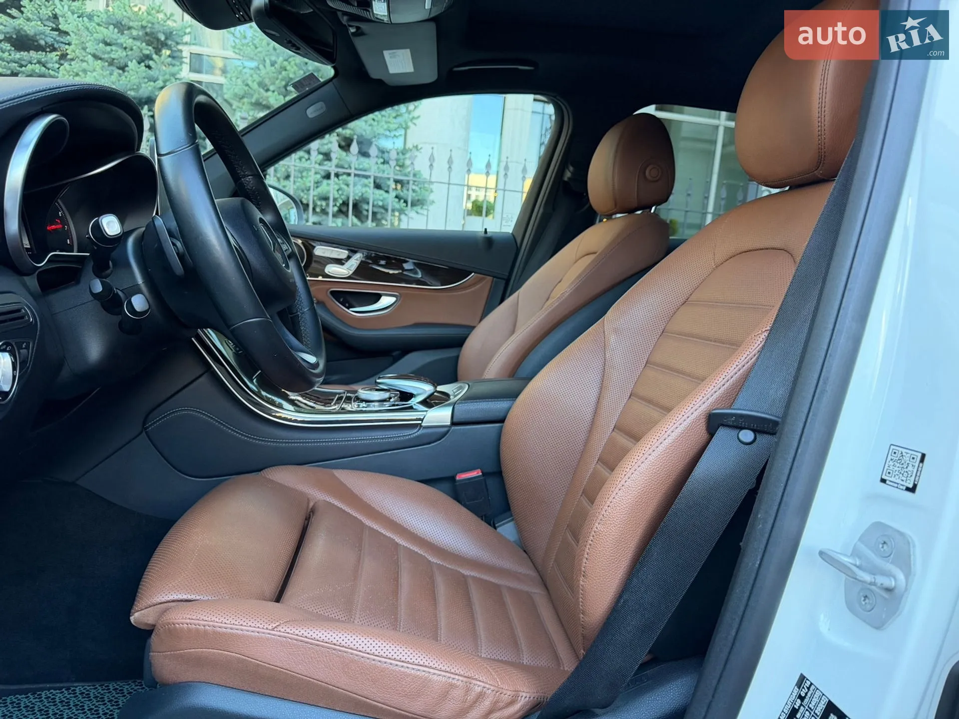 2016 Mercedes-Benz GLC - мініатюра 24