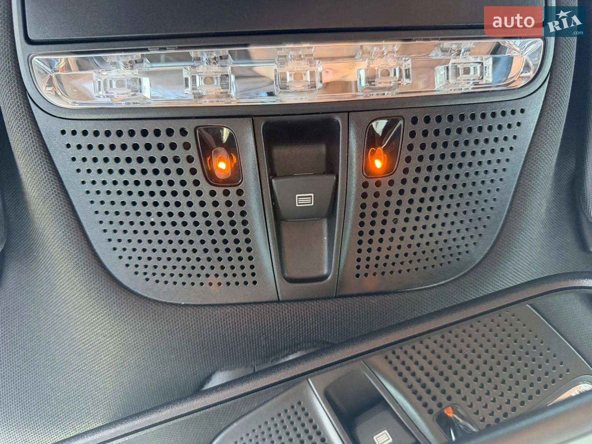 2016 Mercedes-Benz GLC - мініатюра 41