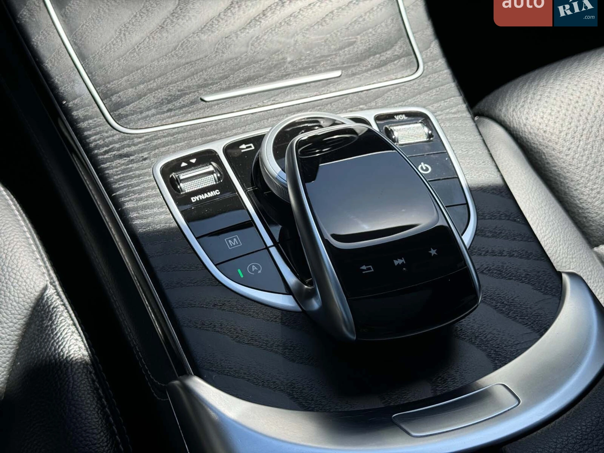 2017 Mercedes-Benz GLC - мініатюра 33
