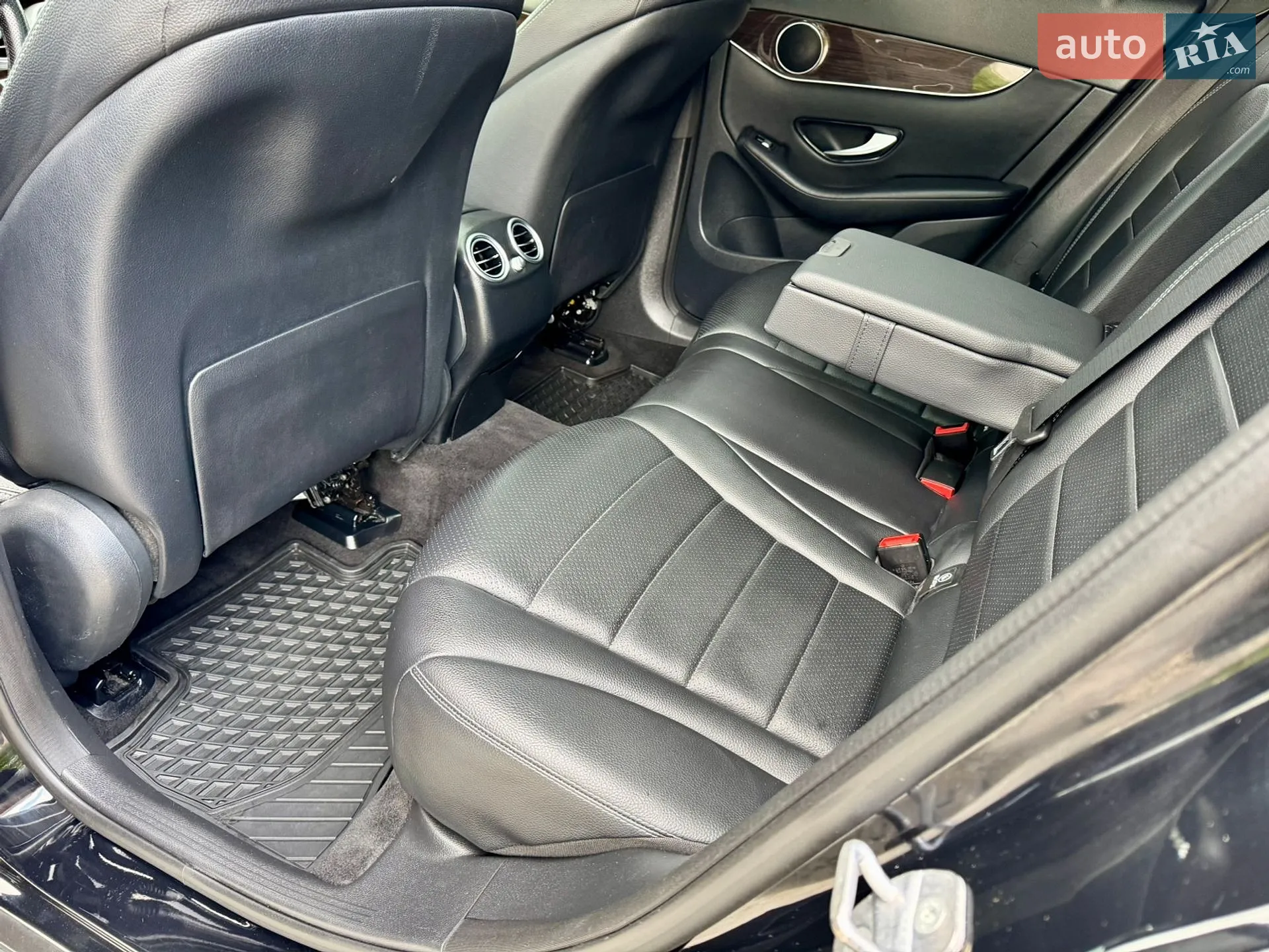 2018 Mercedes-Benz GLC - мініатюра 108