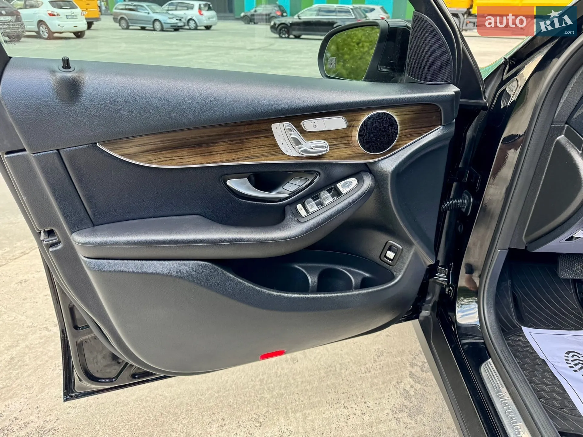 2018 Mercedes-Benz GLC - мініатюра 117