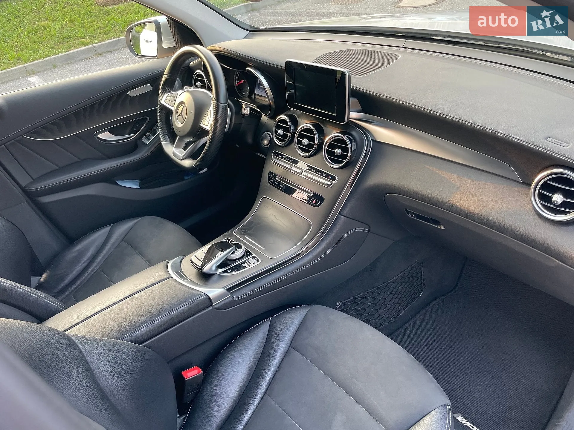2016 Mercedes-Benz GLC - мініатюра 16