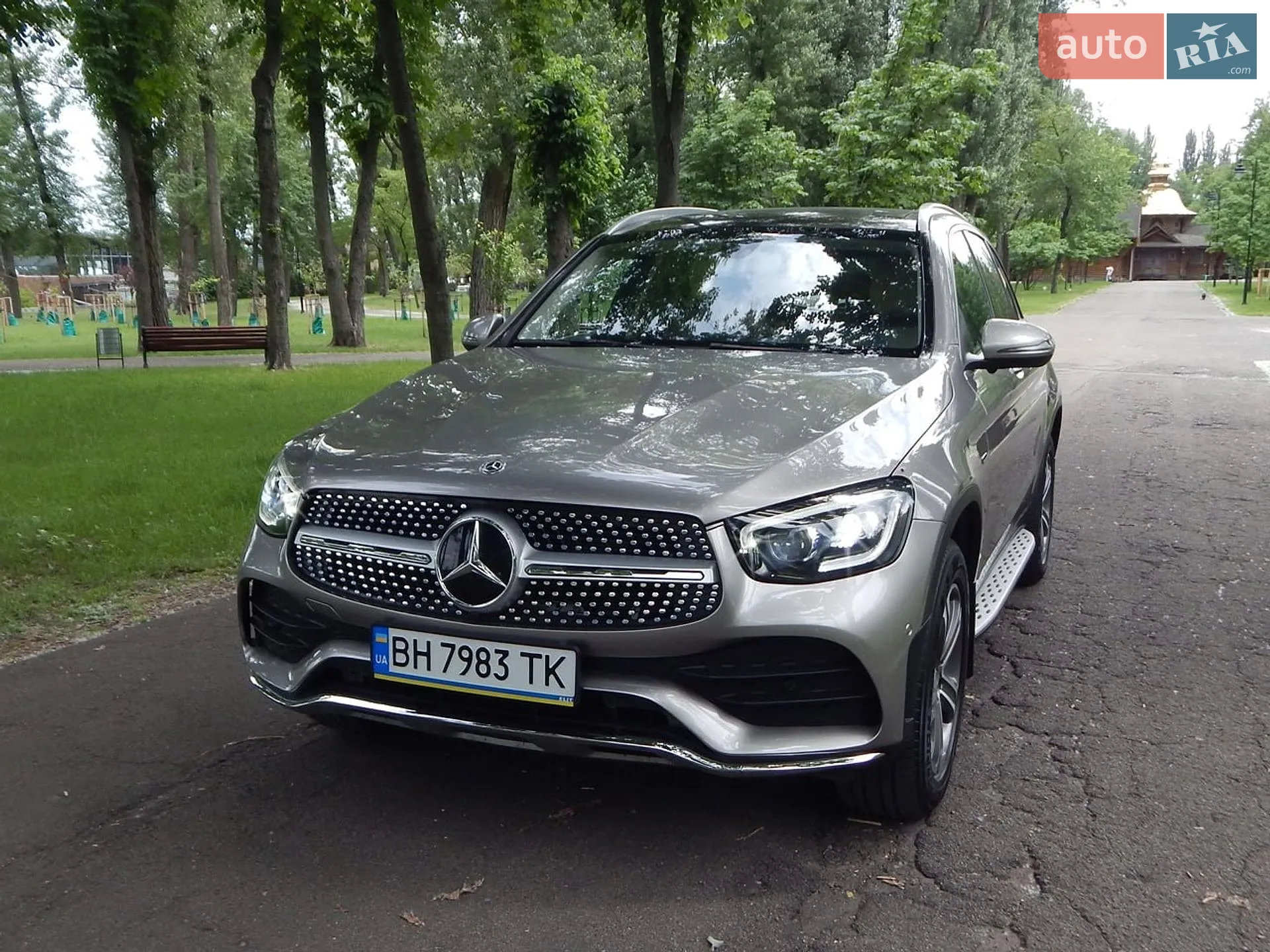 2019 Mercedes-Benz GLC - мініатюра 2
