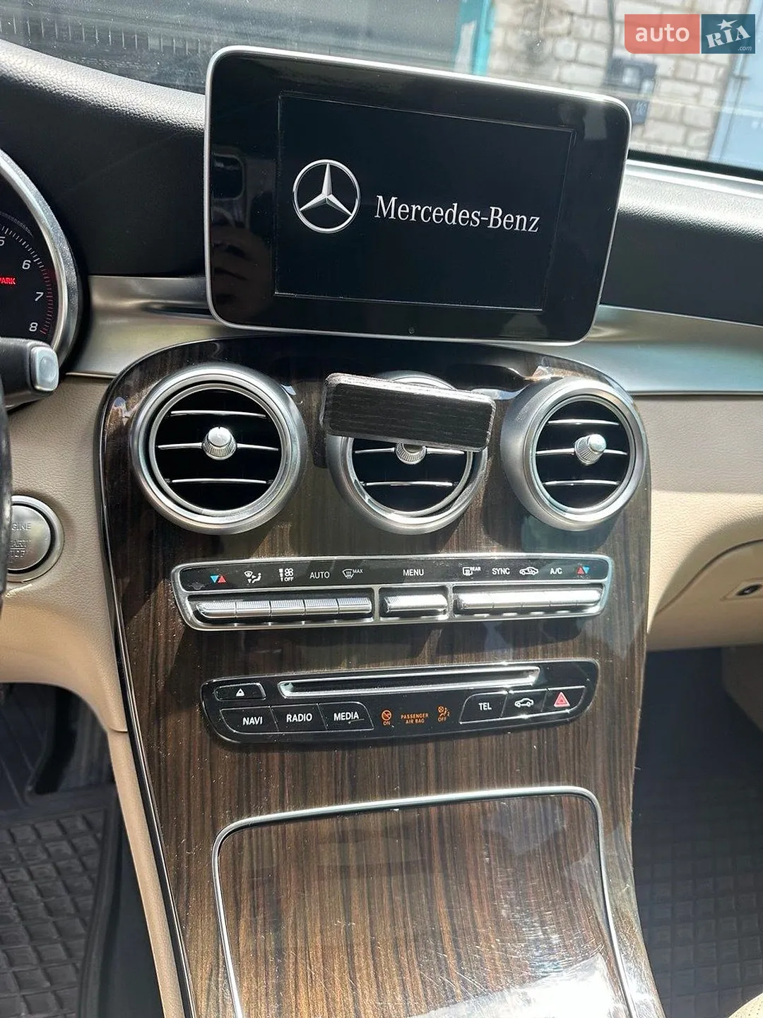 2017 Mercedes-Benz GLC - мініатюра 6