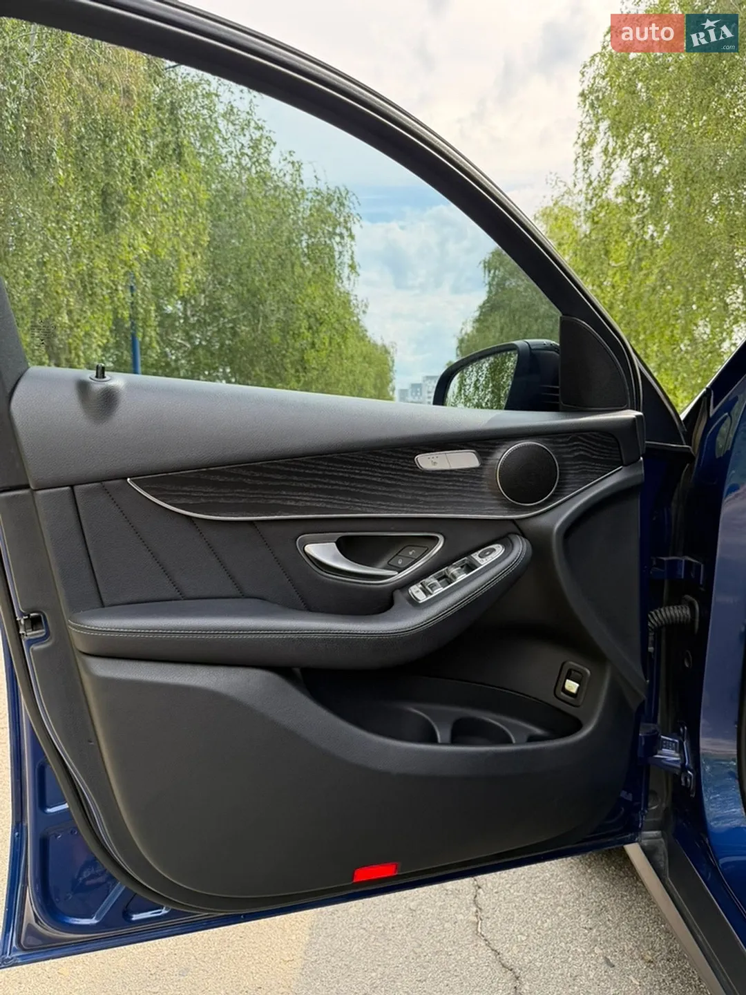 2017 Mercedes-Benz GLC - мініатюра 40