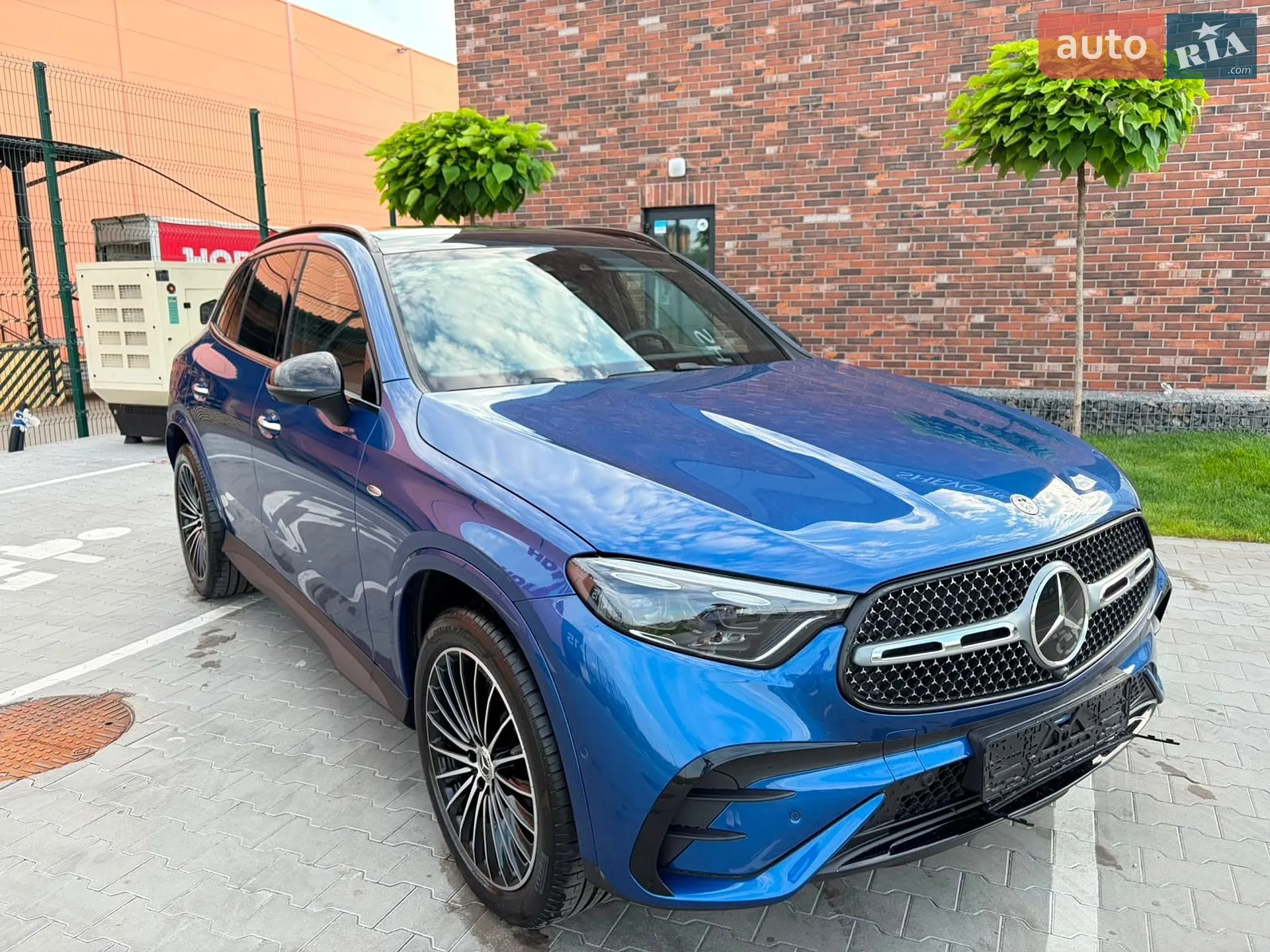 2025 Mercedes-Benz GLC - мініатюра 19